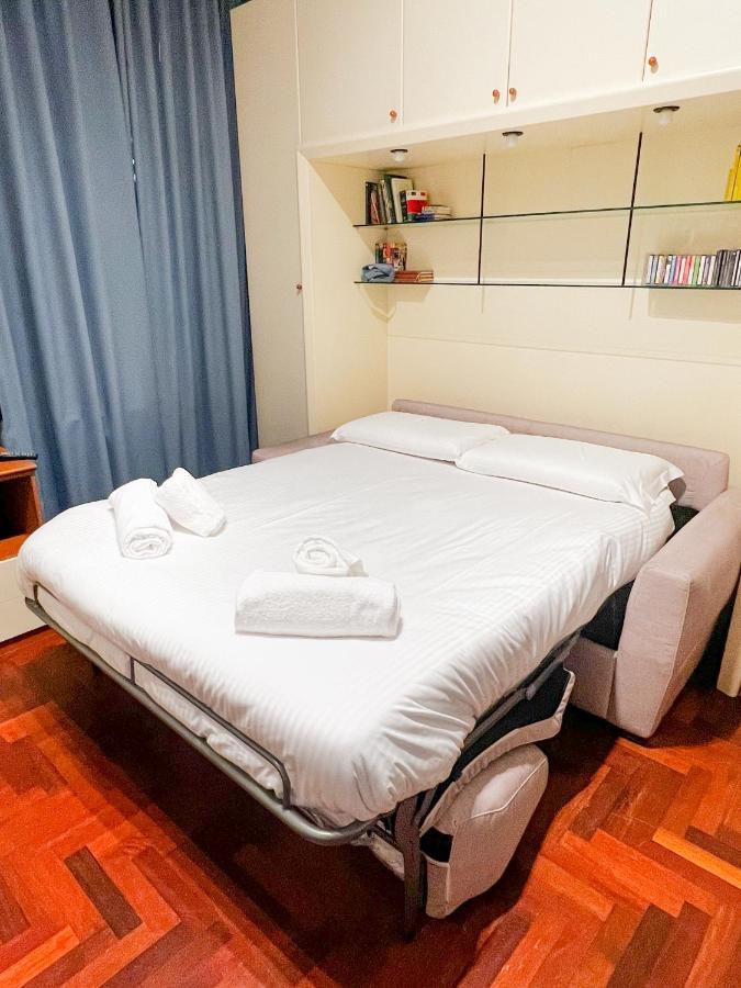 Altido Colorful Studio For 2 Close To Sforzesco Castle Milan Bagian luar foto