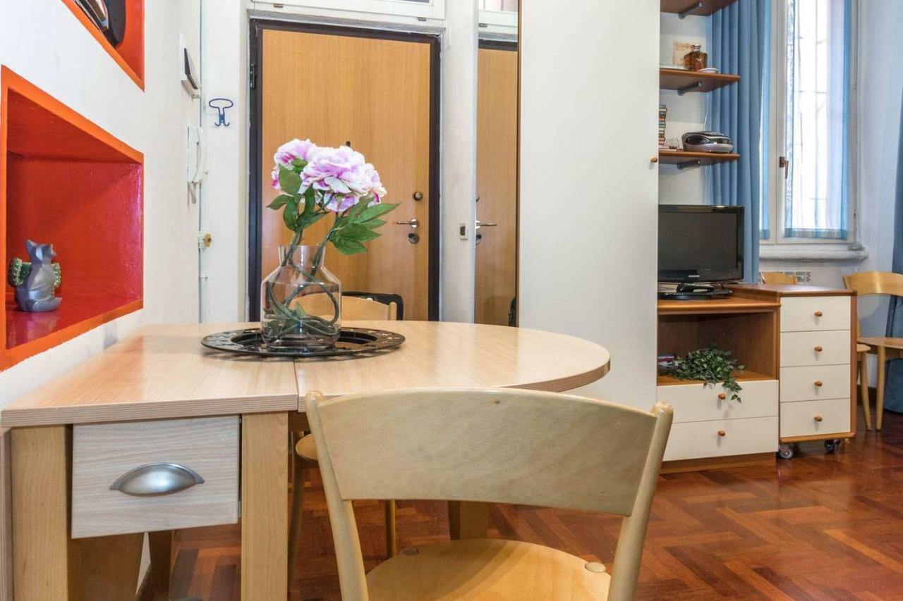 Altido Colorful Studio For 2 Close To Sforzesco Castle Milan Bagian luar foto