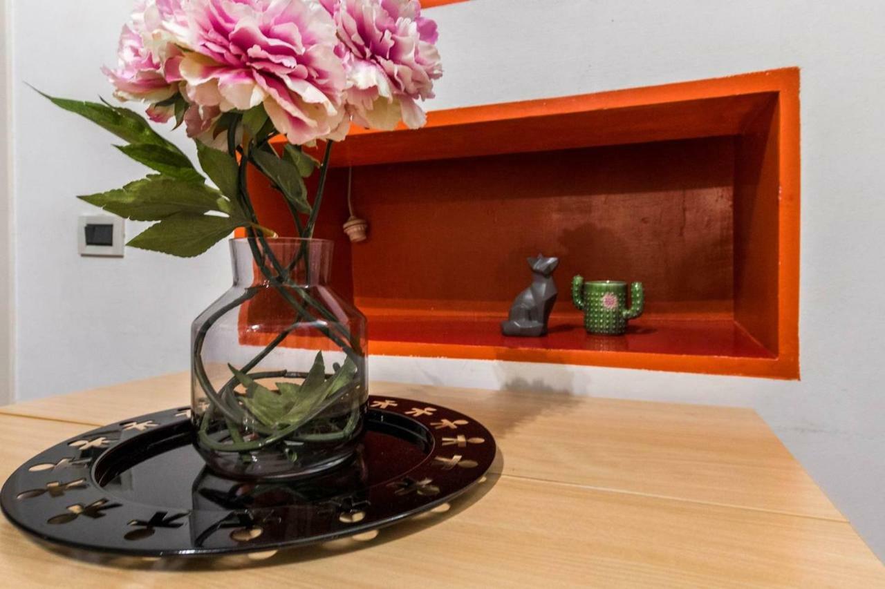 Altido Colorful Studio For 2 Close To Sforzesco Castle Milan Bagian luar foto